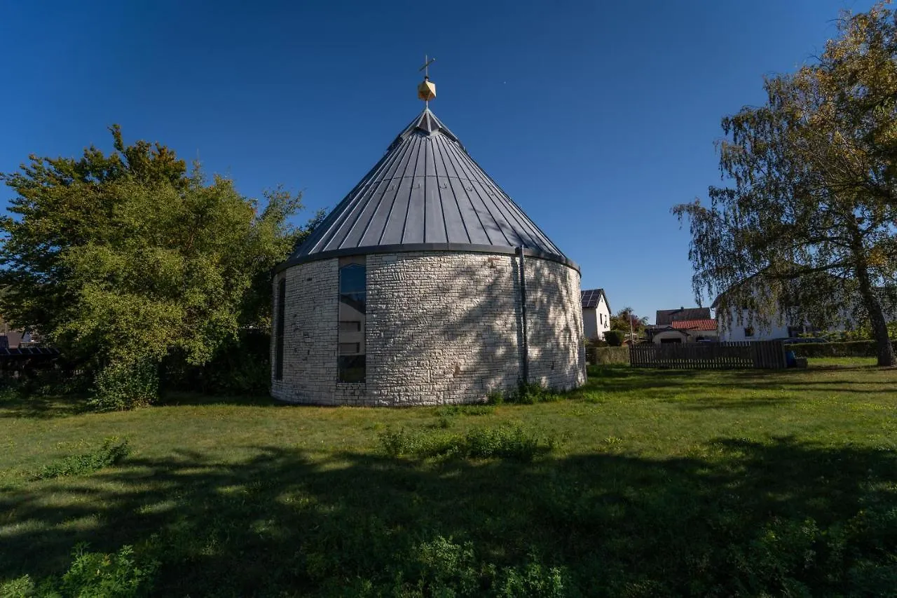 Ferienwohnung dreamcation - Ehemaliges Pfarrhaus, 3D-Tour, NETFLIX, Terrasse, BBQ, Küche, 130qm Kelheim