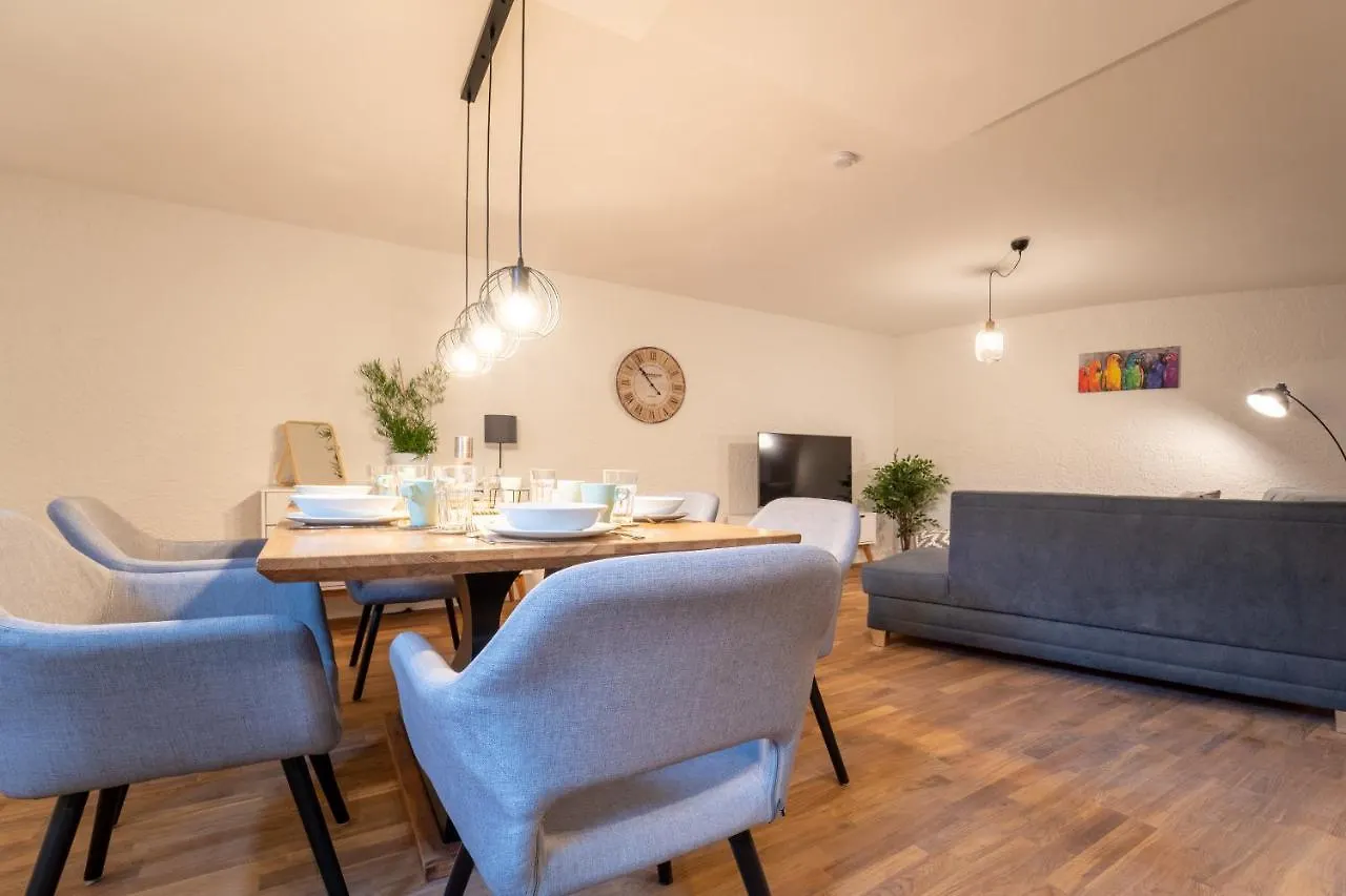 Ferienwohnung dreamcation - Ehemaliges Pfarrhaus, 3D-Tour, NETFLIX, Terrasse, BBQ, Küche, 130qm Kelheim 0*,  Deutschland